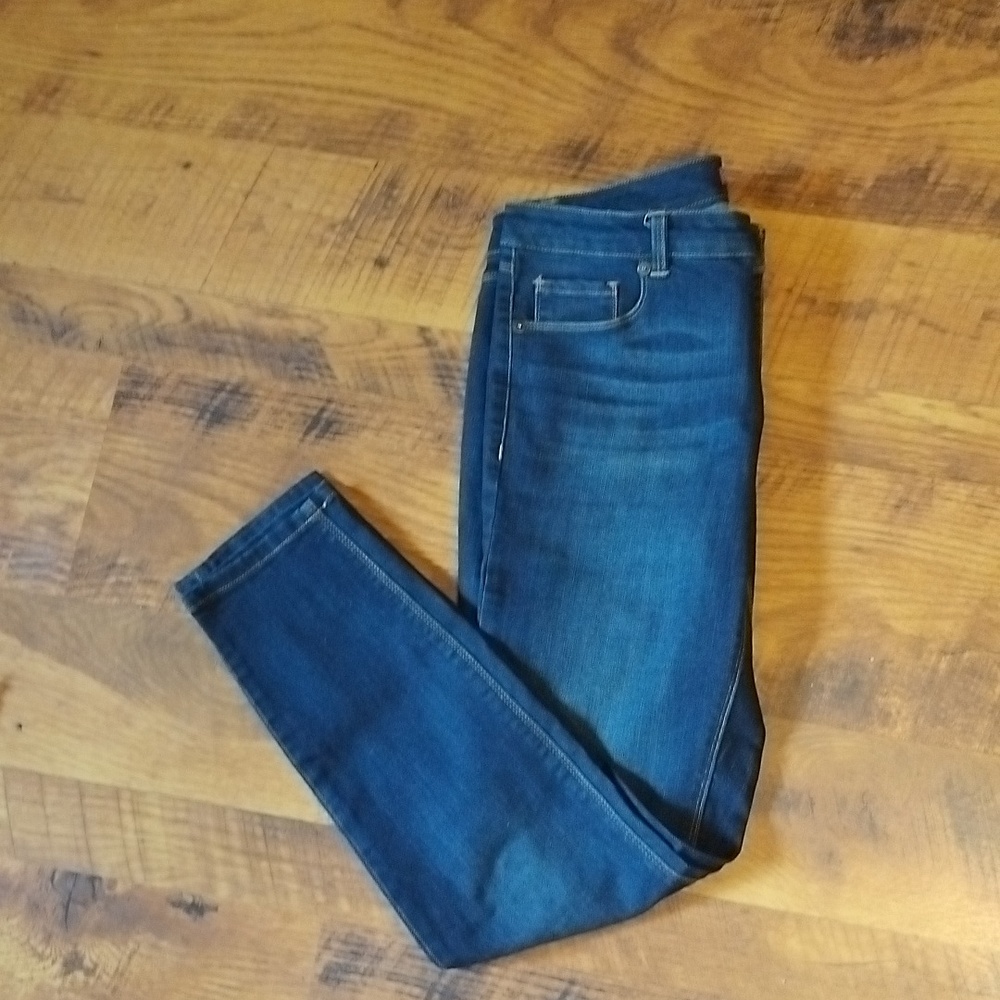 Dressbarn Dark Wash Jeans Size 4